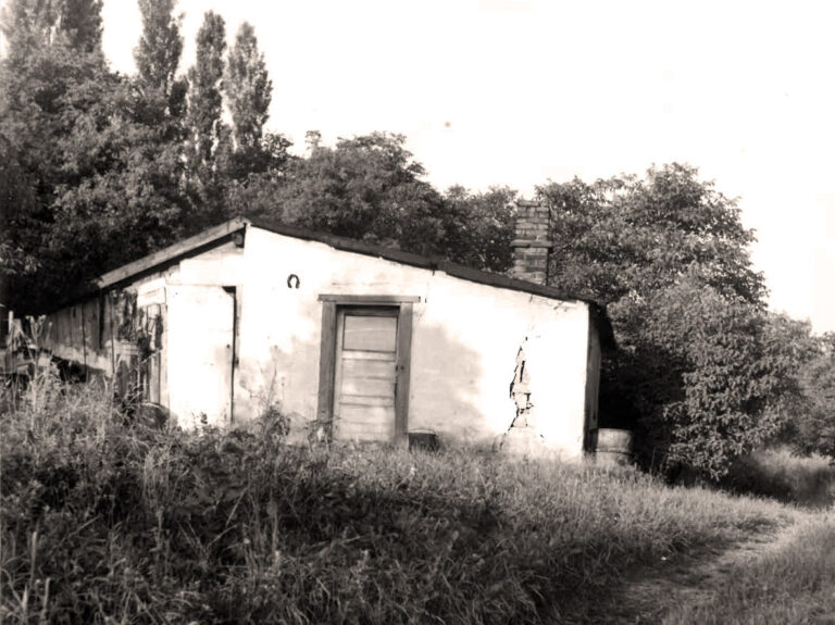 Domek na cestě k lomu